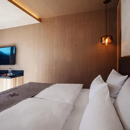 Alpenstern Geniesserhotel 4*
