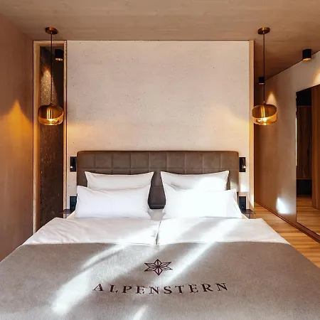 Otel Alpenstern Geniesserhotel 4*